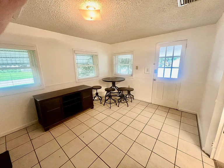 18387 SW State Road 47 — Photo 3