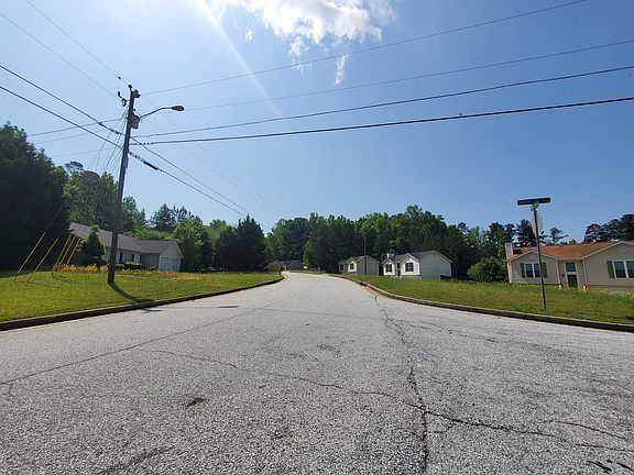 5th image of 6195 Leverett Dr