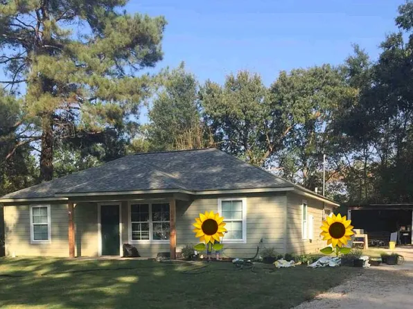 150 Waymeadow Dr, Nash, TX 75569