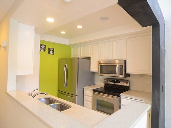 3rd image of 6452 Buena Vista Dr #B