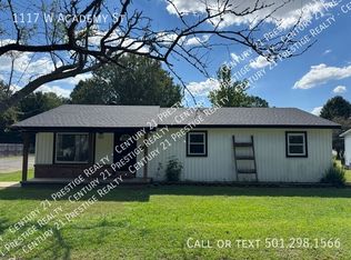 1117 W Academy St, Lonoke, AR 72086