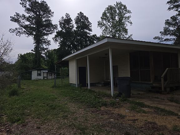 2nd image of 2413 Spaulding Dr