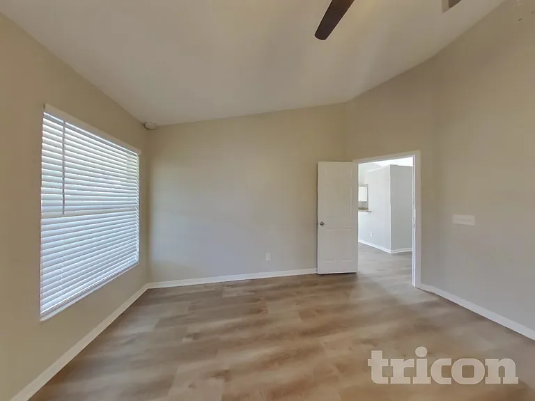 1021 Whittier Cir — Photo 9