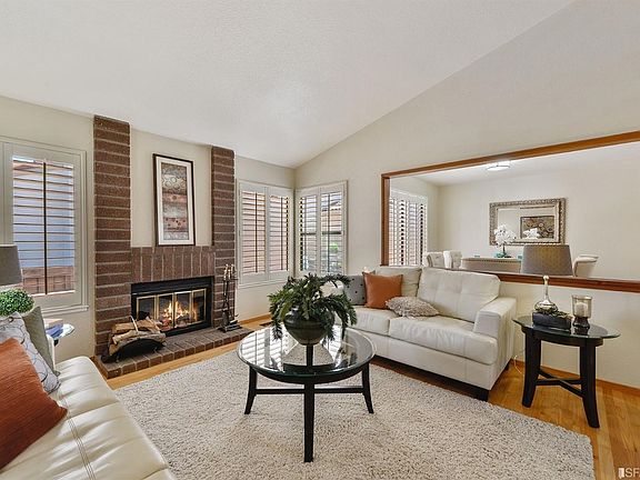 3rd image of 428 W Via Primavera Dr