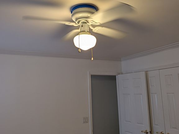 5th image of 959 Foxborough Rd