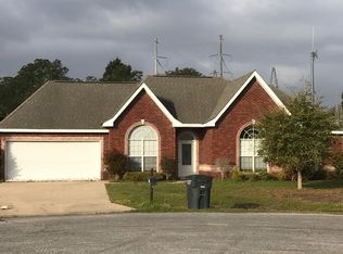 2933 Village Cir, Ocean Springs, MS 39564