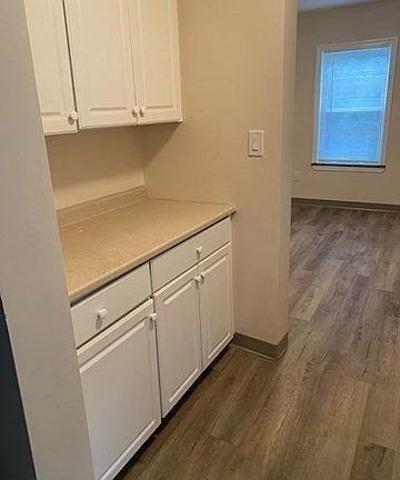4th image of 10 Linden St #2-R