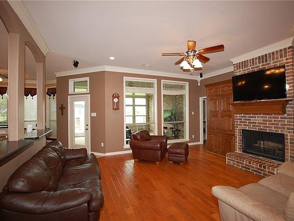 4th image of 10144 Dennehy Dr