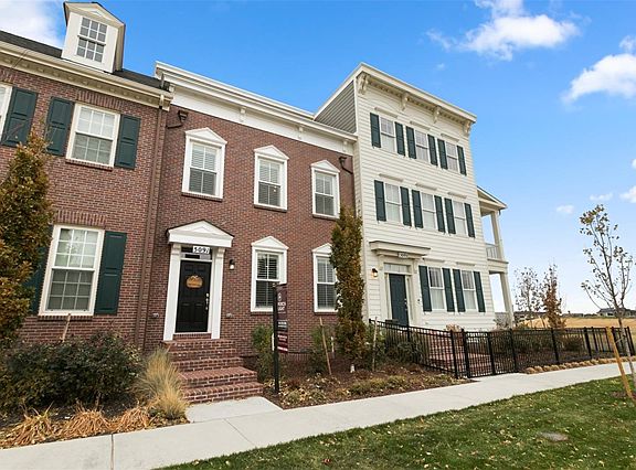 3rd image of 5091 Valentia St