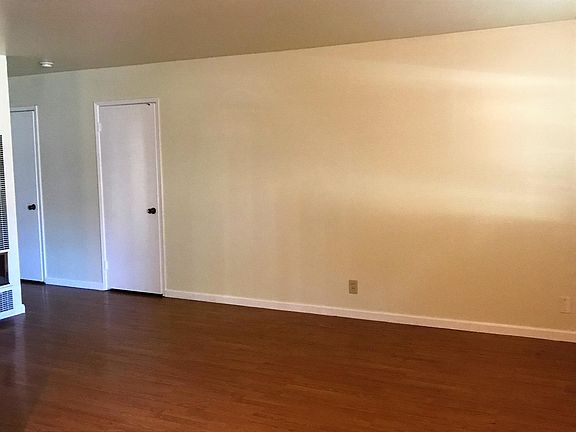 2nd image of 3035 Magliocco Dr APT 4