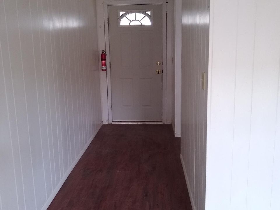 1st image of 400 N Avenue K APT 3