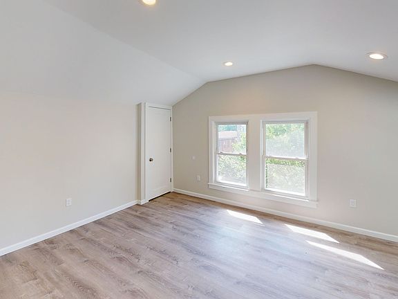 5th image of 539 Orange St #5