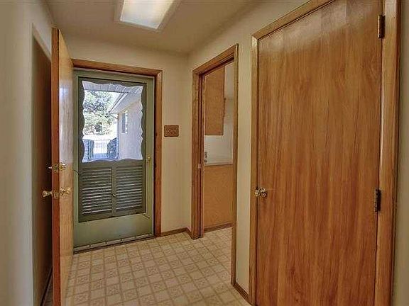 3rd image of 2901 San Pablo St NE
