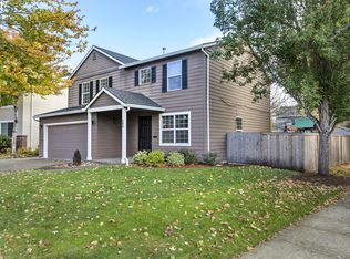 204 NE Autumnwood Ter, Hillsboro, OR 97124