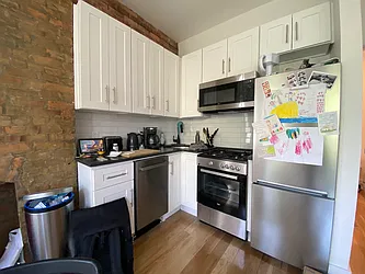 Rented by Capri Jet Realty Corp
