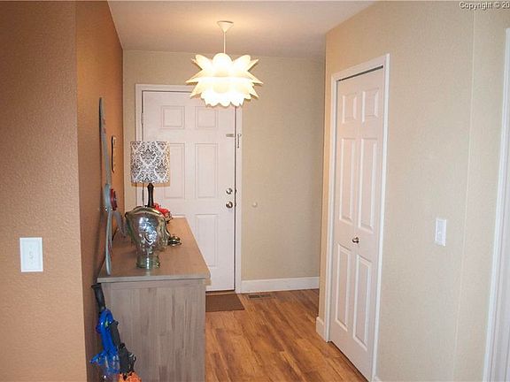 4th image of 7895 Wythe Dr