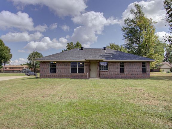 5th image of 4913 Hidden Acres Dr