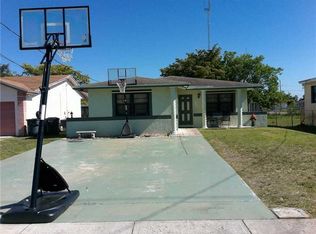 4900 SW 19th St, West Park, FL 33023