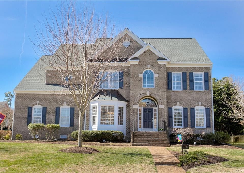 1st image of 11701 Country Lake Dr