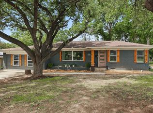 810 Turner Blvd, Grand Prairie, TX 75050