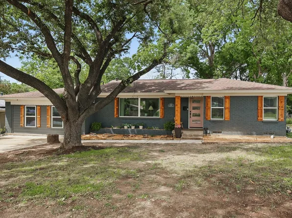 810 Turner Blvd, Grand Prairie, TX 75050