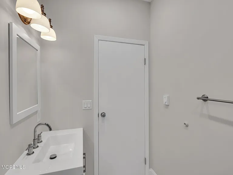 31 W Front St #1 — Photo 8