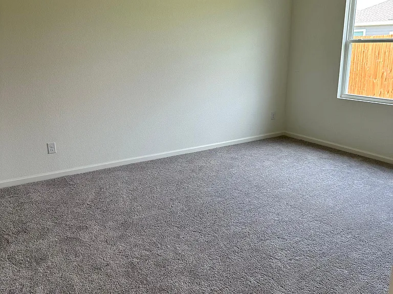 10321 Holycross Ln — Photo 6