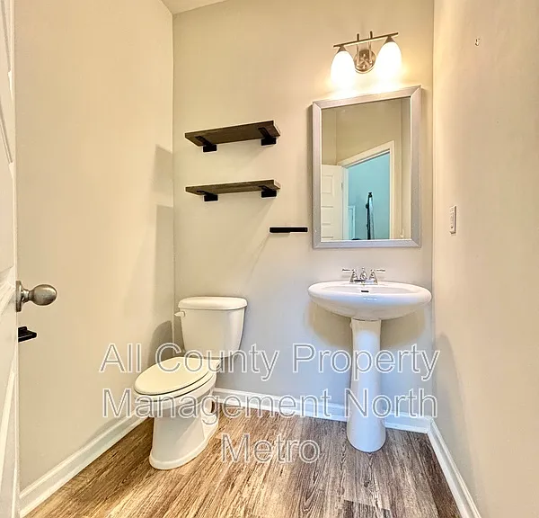 212 Creek View Pl — Photo 12