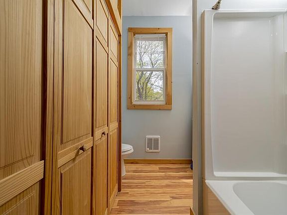 5th image of 4 Winslow Ave #2