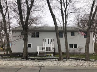 349 Point Ave, Warwick, RI 02889