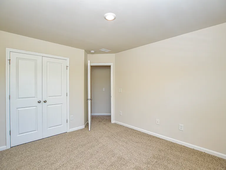 908 Park Bend Trl — Photo 18