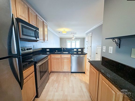 2nd image of 1215 Green Oaks Ln #B-1