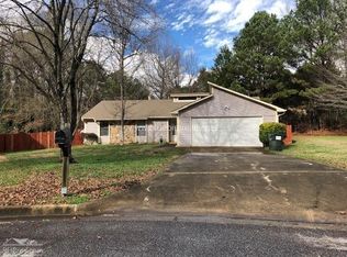 1290 Bugle Ct, Hampton, GA 30228