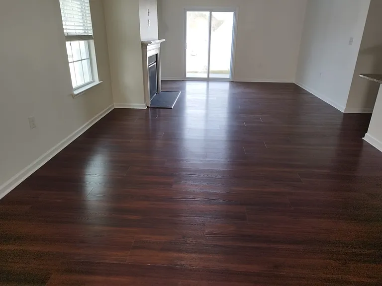 653 Nannyberry Ln — Photo 3