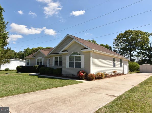 30 Circle Dr E, Milton, DE 19968