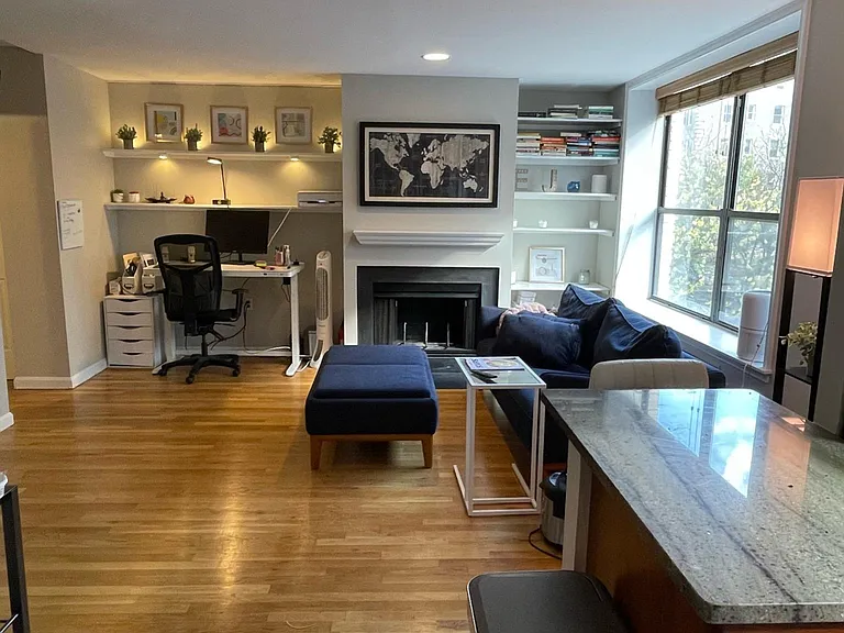 2145 California St NW #201 — Photo 3