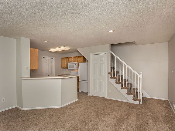 3rd image of 6855 Woodland Ave Unit 1005
