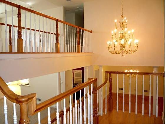 2nd image of 2667 Castlegreen Dr
