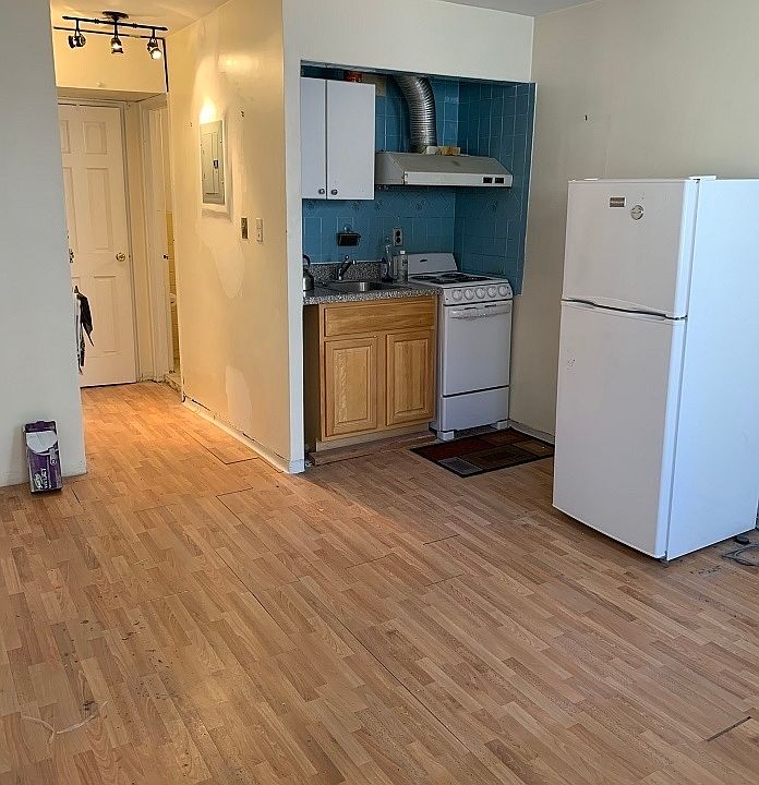 1st image of 76 Mulberry St #4B