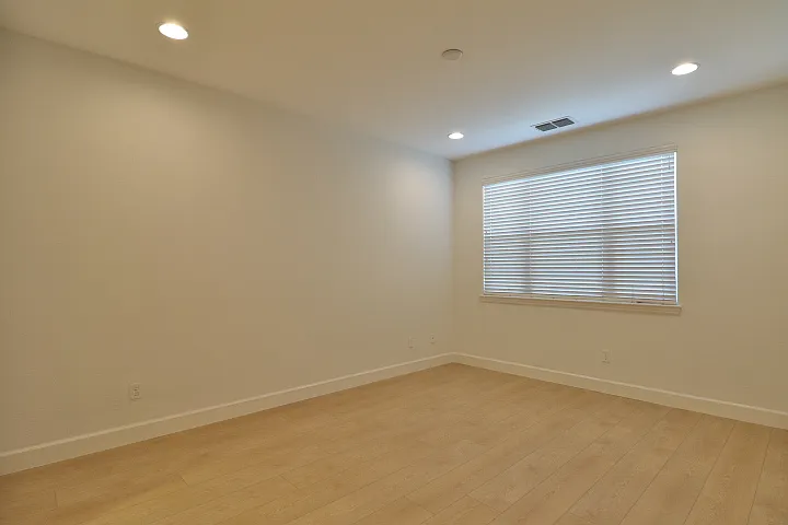 5838 W Las Positas Blvd — Photo 18