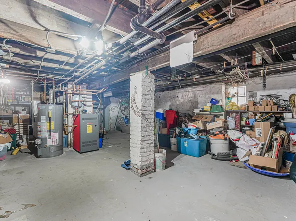 64 Chestnut Avenue image 24 of 27