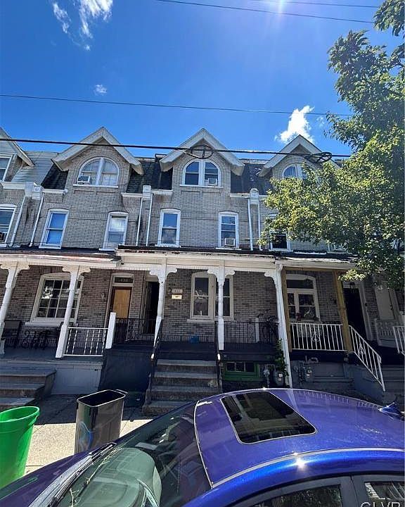 2nd image of 432 W Allen St