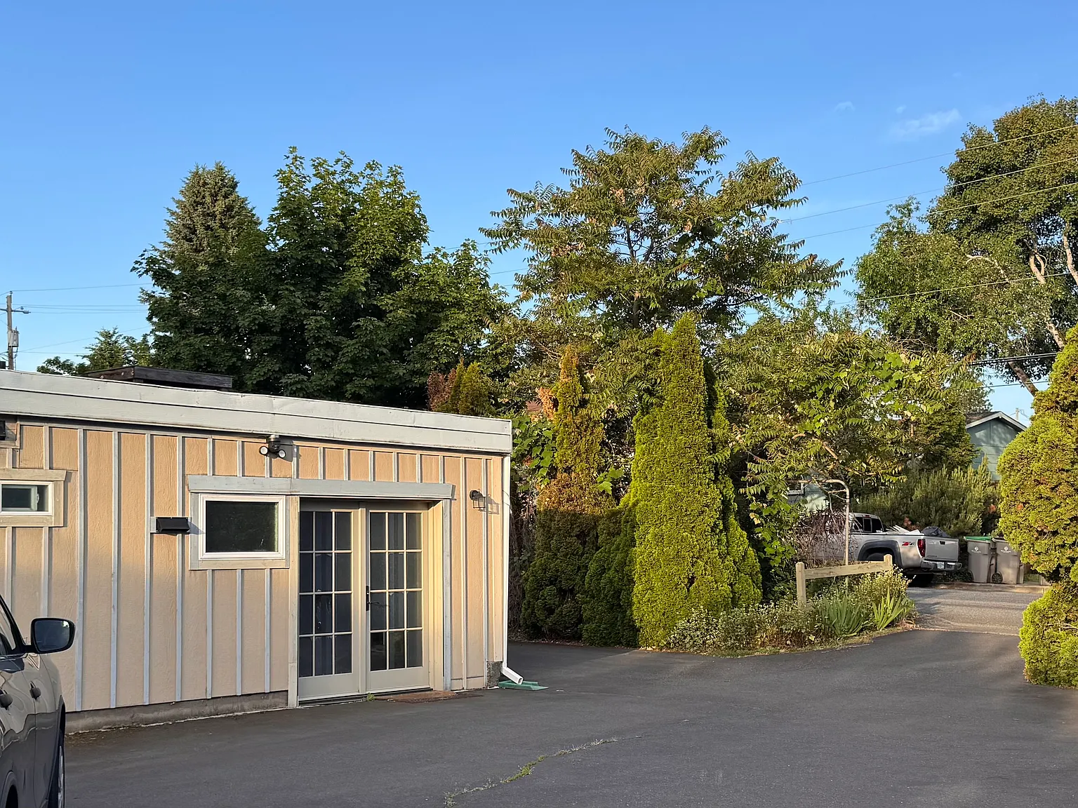 Studio, 300 sqft, $850 — Photo 1