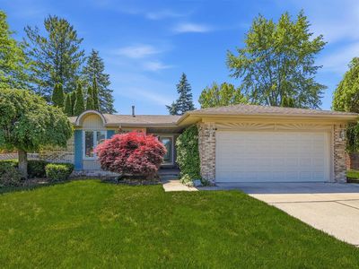 19688 Rich Dr, Clinton Township, MI, 48038