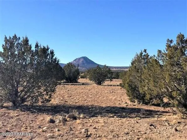 9800 SE Boiling Pot Rd #C, Ash Fork, AZ 86320
