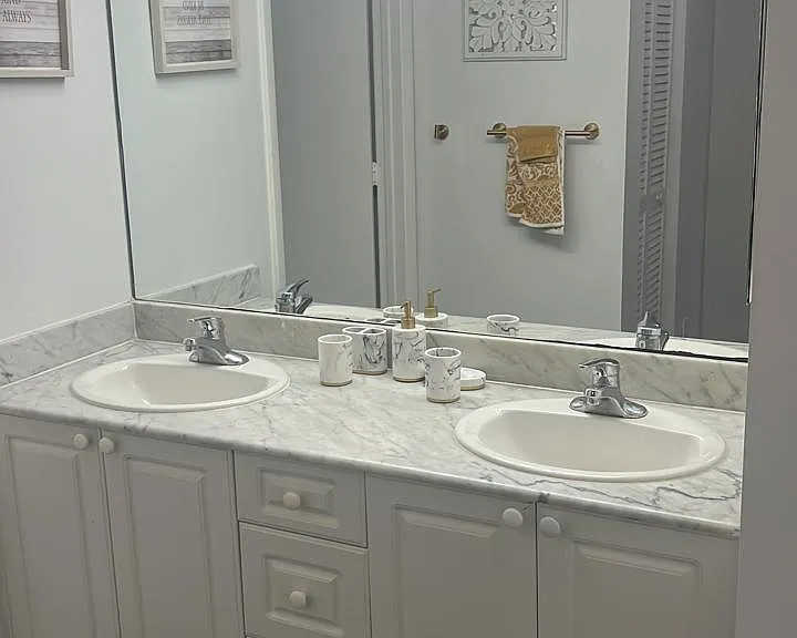 8911 Collins Ave #203 — Photo 3