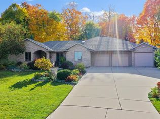 859 Windsong Way, De Pere, WI 54115