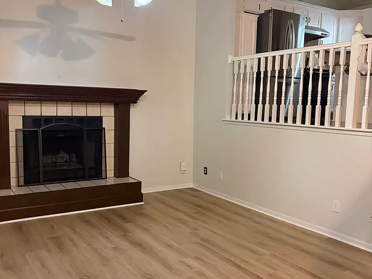 304 NE Dreamweaver Ave — Photo 4