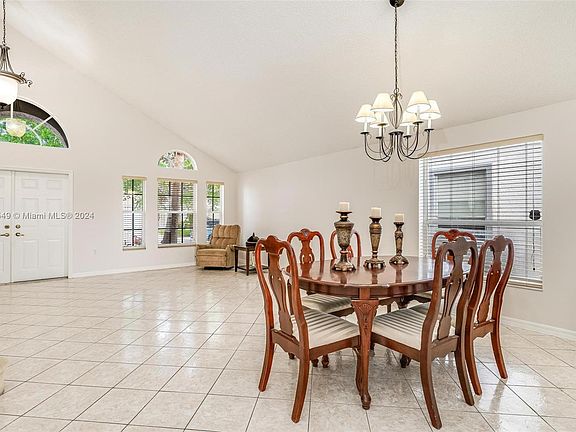 5th image of 1654 NW 144th Way