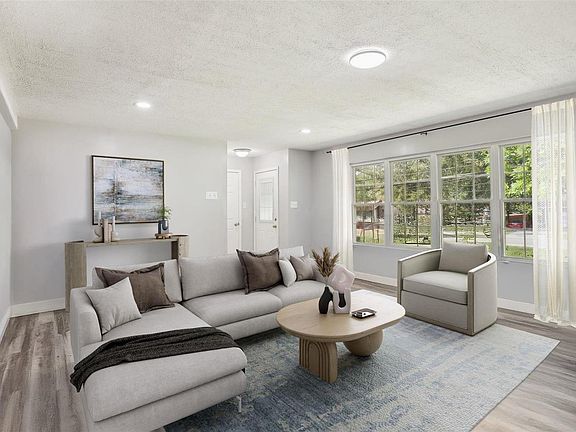 5th image of 4 Grainey Dr